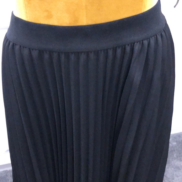 Women’s Grace Karin black pleated skirt - Picture 2 of 5